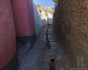 Narrow alleyway of ancient city of Jugol in the morning. Harar. Ethiopia.
