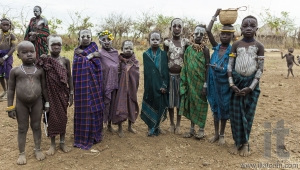 Unidentified children from Mursi tribe in Mirobey village. Mago