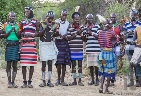 Boys and girls at the traditional evangaty ceremony. Turmi, Ethi