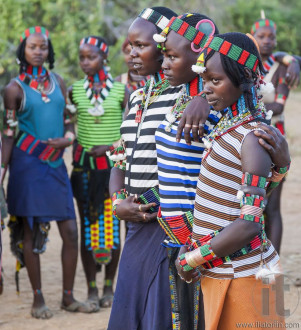 Boys and girls at the traditional evangaty ceremony. Turmi, Ethi