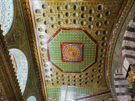 Interior of Dome on the Rock. Jerusalem, Israel.