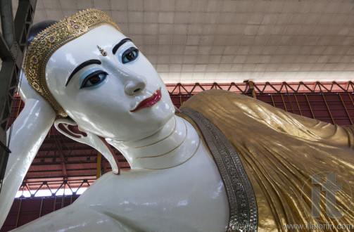 Reclining buddha in Chaukhtatgyi Paya. Yangon. Myanmar.