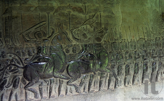 Bas relief 'Battle of Kurukshetra' (coming from the Hindu Mahabharata epic) on the southern portion of the west gallery in Angkor Wat. Siem Reap. Cambodia