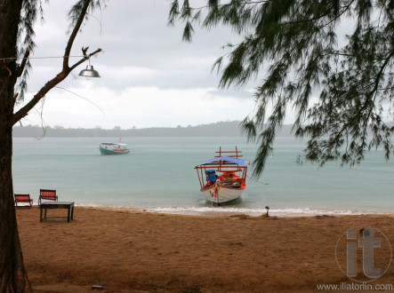 Beach on Bamboo Island (Ko Russei) near Sihanoukville, Cambodia.