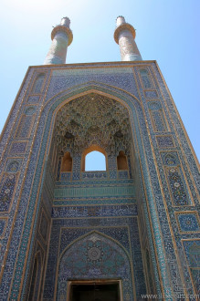 Tiled entrance into jame (Friday) mosque in Yazd, Iran