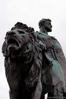 Victory monument. Detail. Buckingham palace. London. UK
