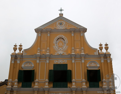 Church of St. Dominic (Domingos). Largo do Senado. Macau.