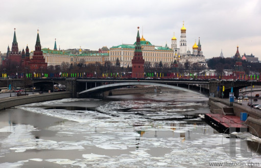 View to Kremlin and Moscow river in winter. Moscow. Russia.