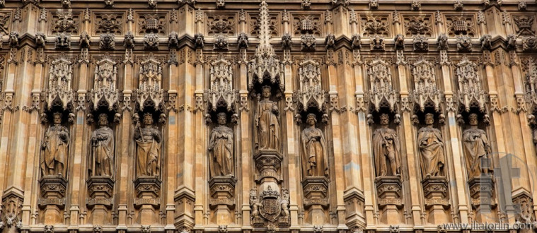 The Houses of Parliament. London. UK.