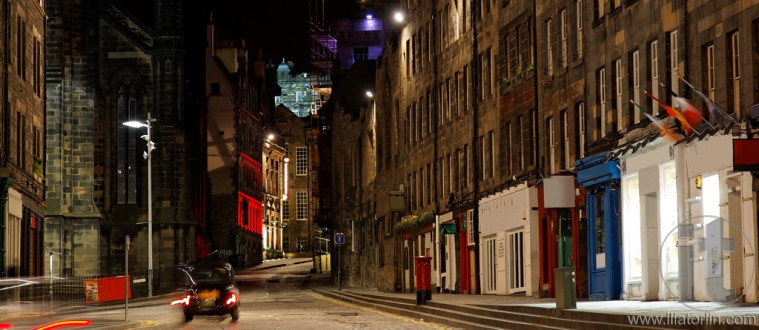 Old town at night. Edinburgh. Scotland. UK.